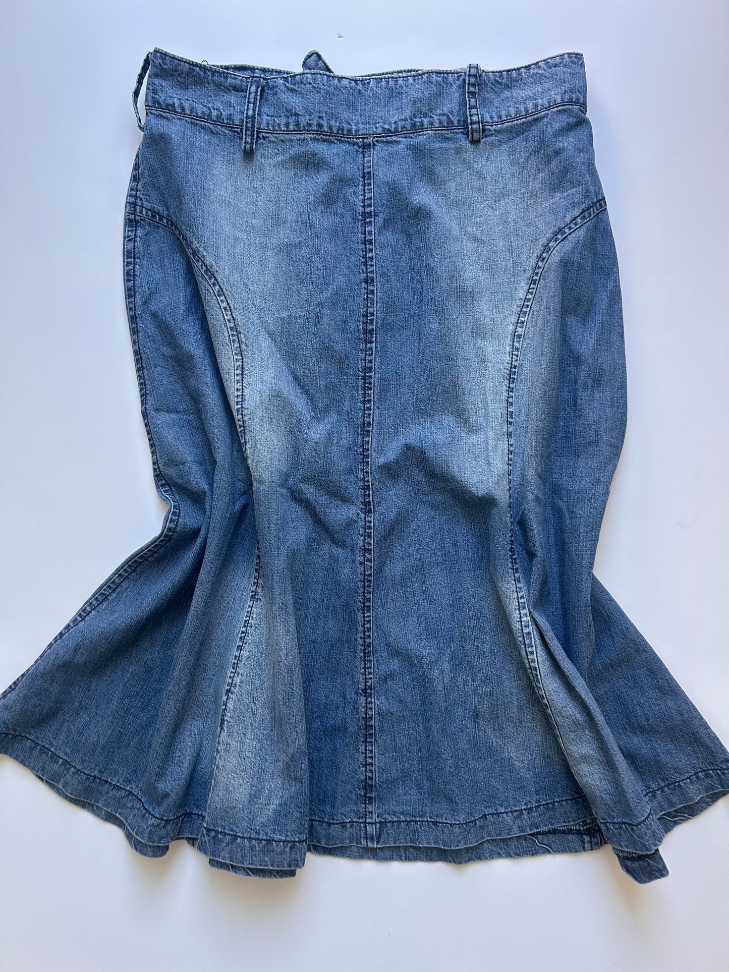Adorable denim midi skirt size 36