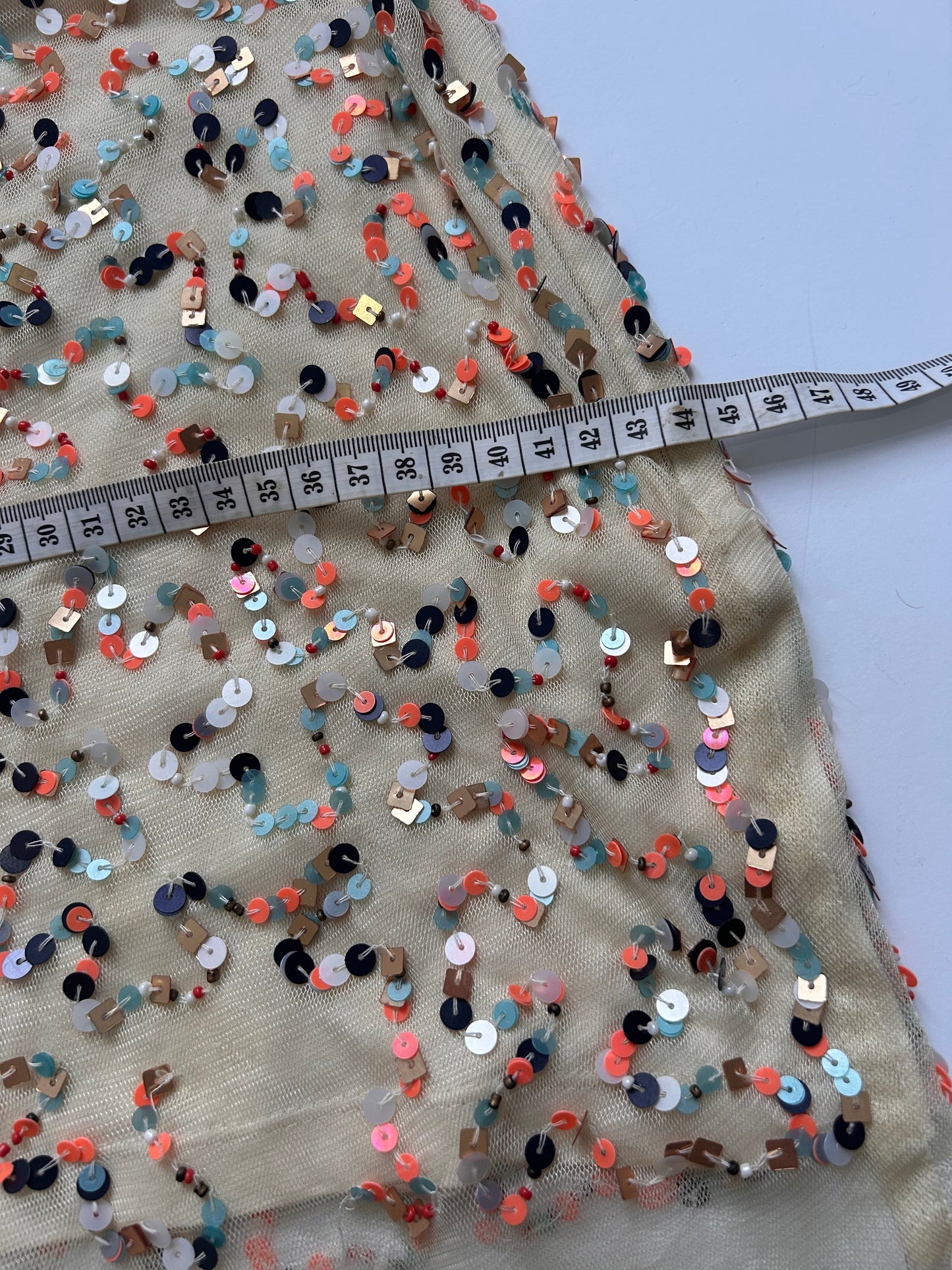 Adorable mini skirt with sequin detail size S