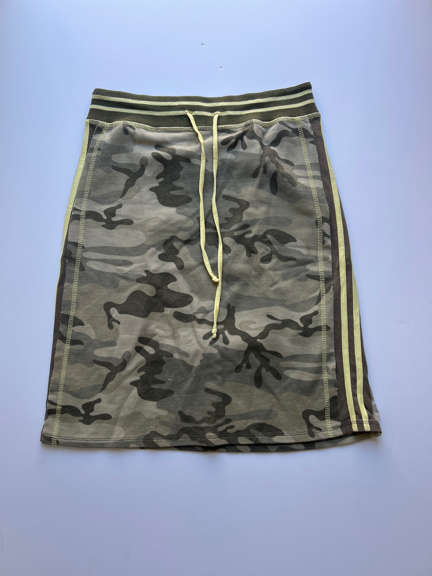 Adorable cargo midi skirt size XS