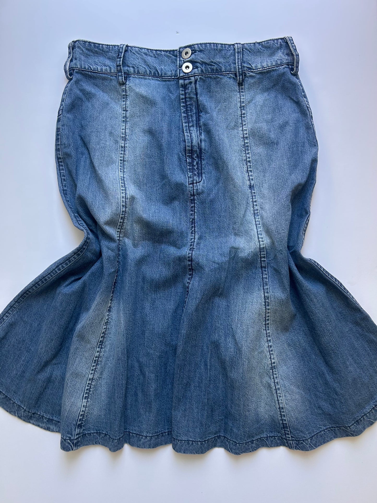 Adorable denim midi skirt size 36