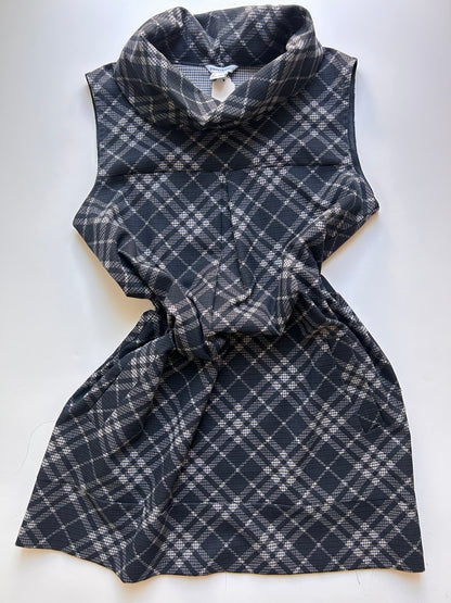 Adorable midi plaid dress size M