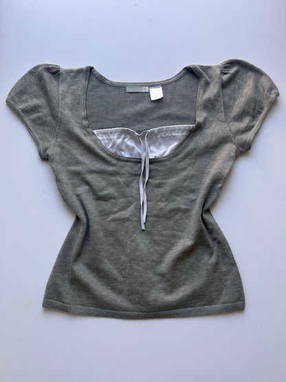 Adorable milkmaker coquette style top size 38