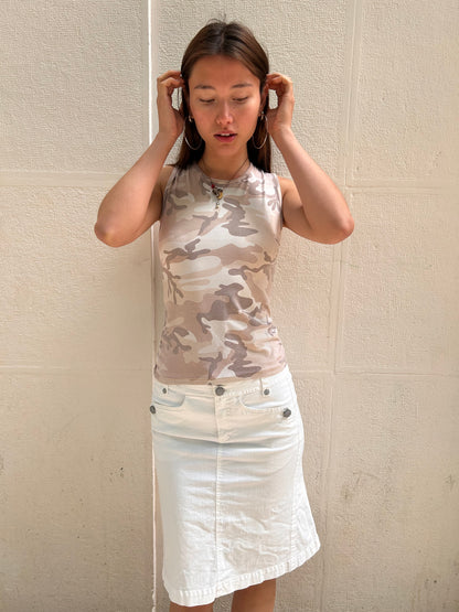 Adorable midi white skirt Size S