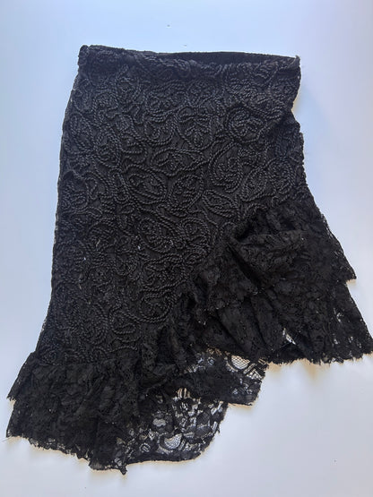 Perfect black lace skirt size S