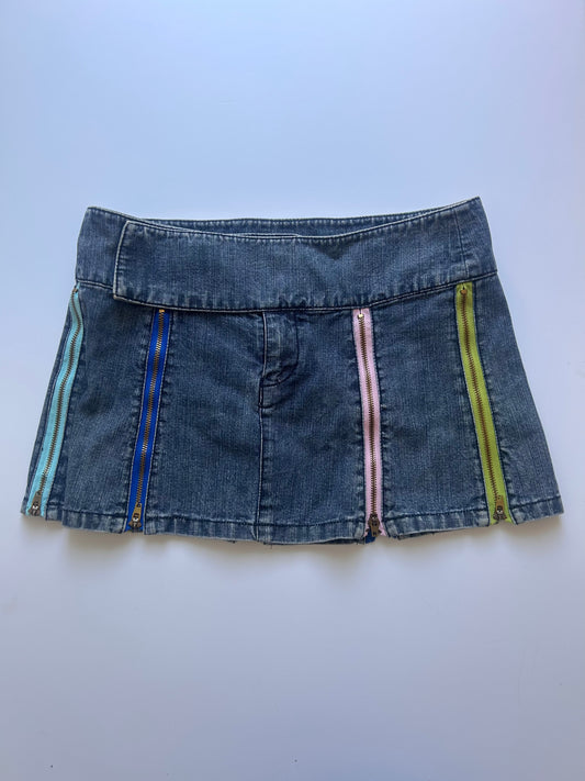 Adorable mini vintage skirt with zipper details size 34