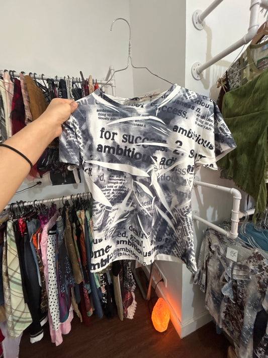 Adorable print tshirt size M/L