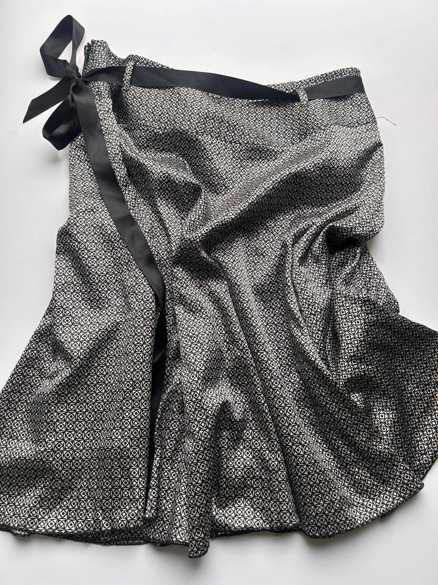 Adorable midi skirt size 38