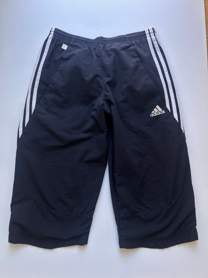 iconic adidas capri jogger size 36