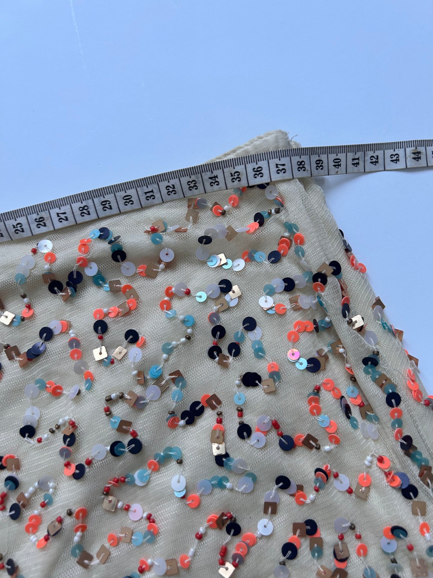 Adorable mini skirt with sequin detail size S