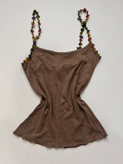 Adorable tank top with flower detail size XS