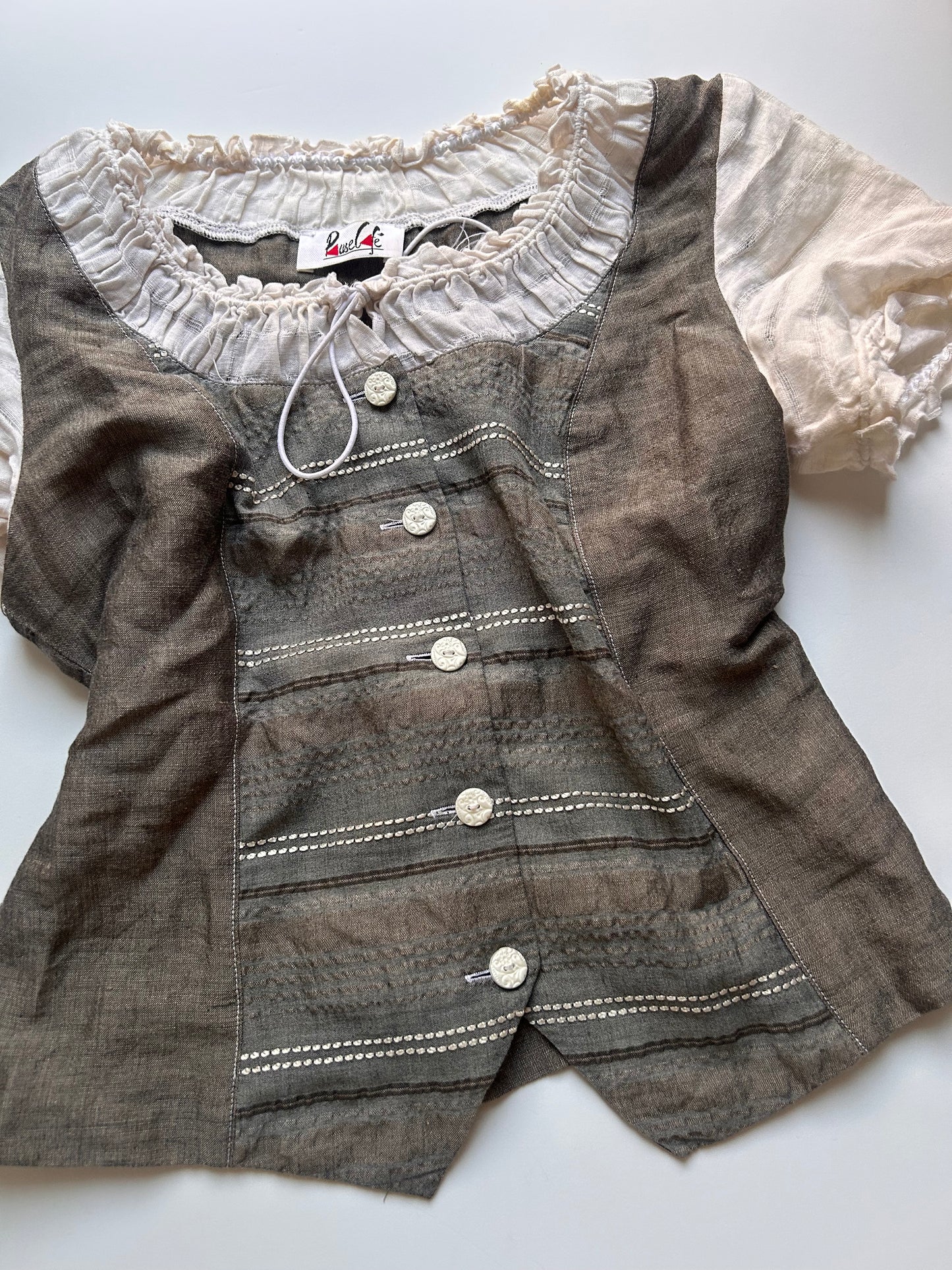 Adorable coquette tshirt size M