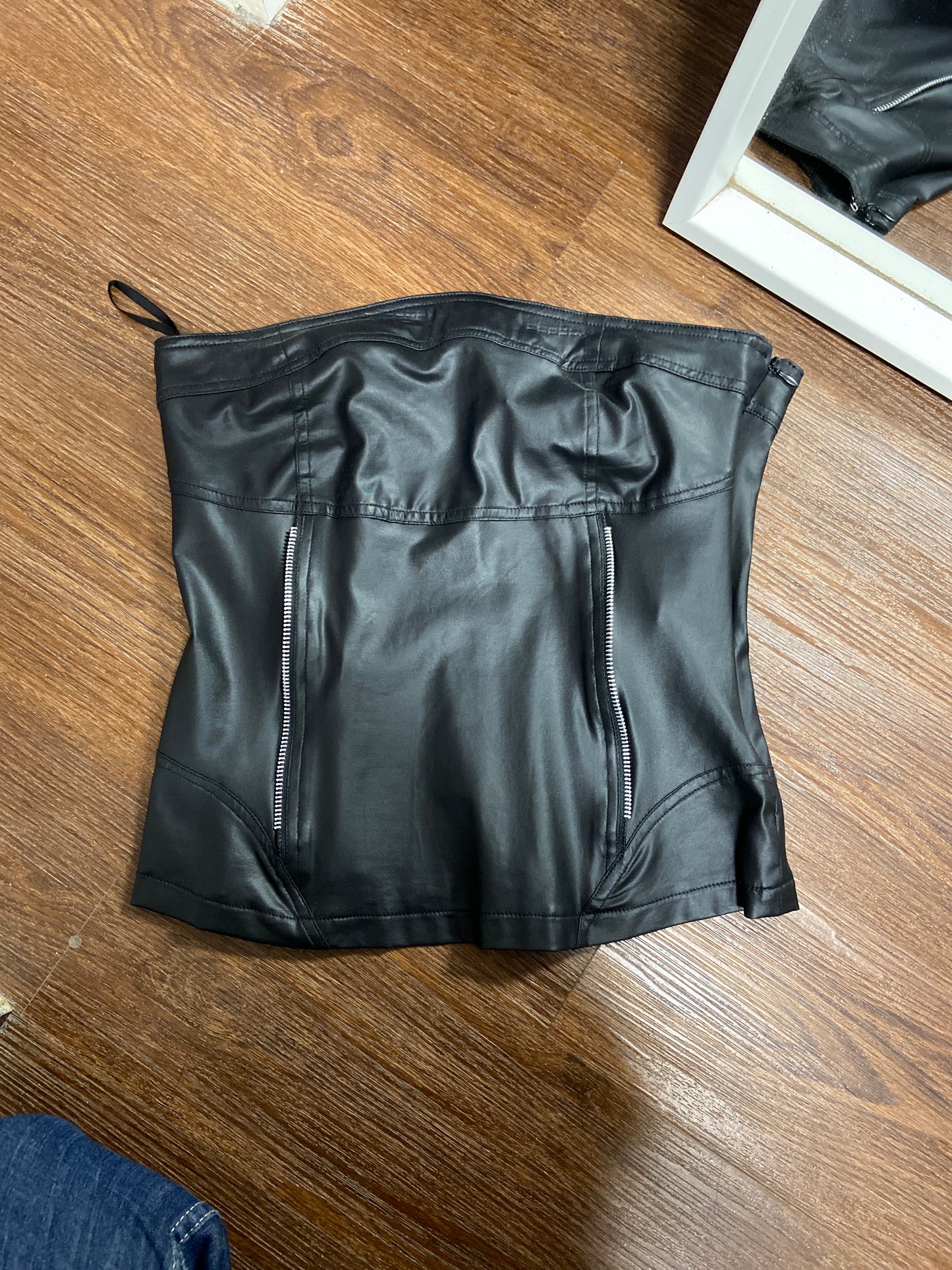 Iconic faux leather corset top size S