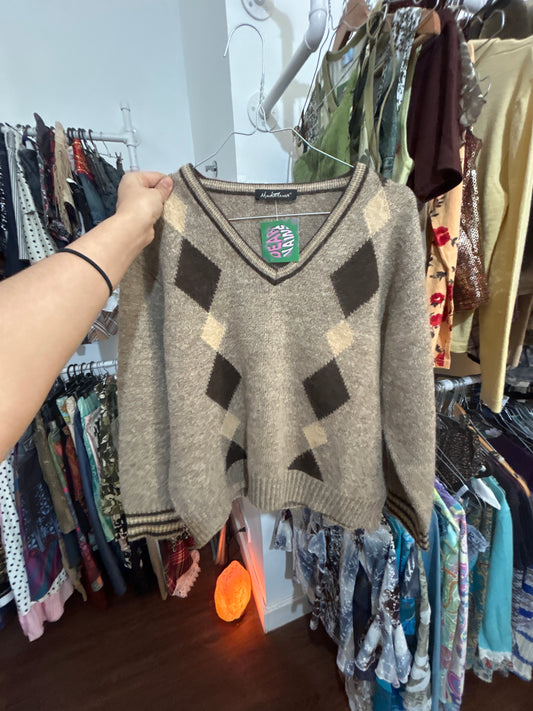 Adorable argyle sweater size M
