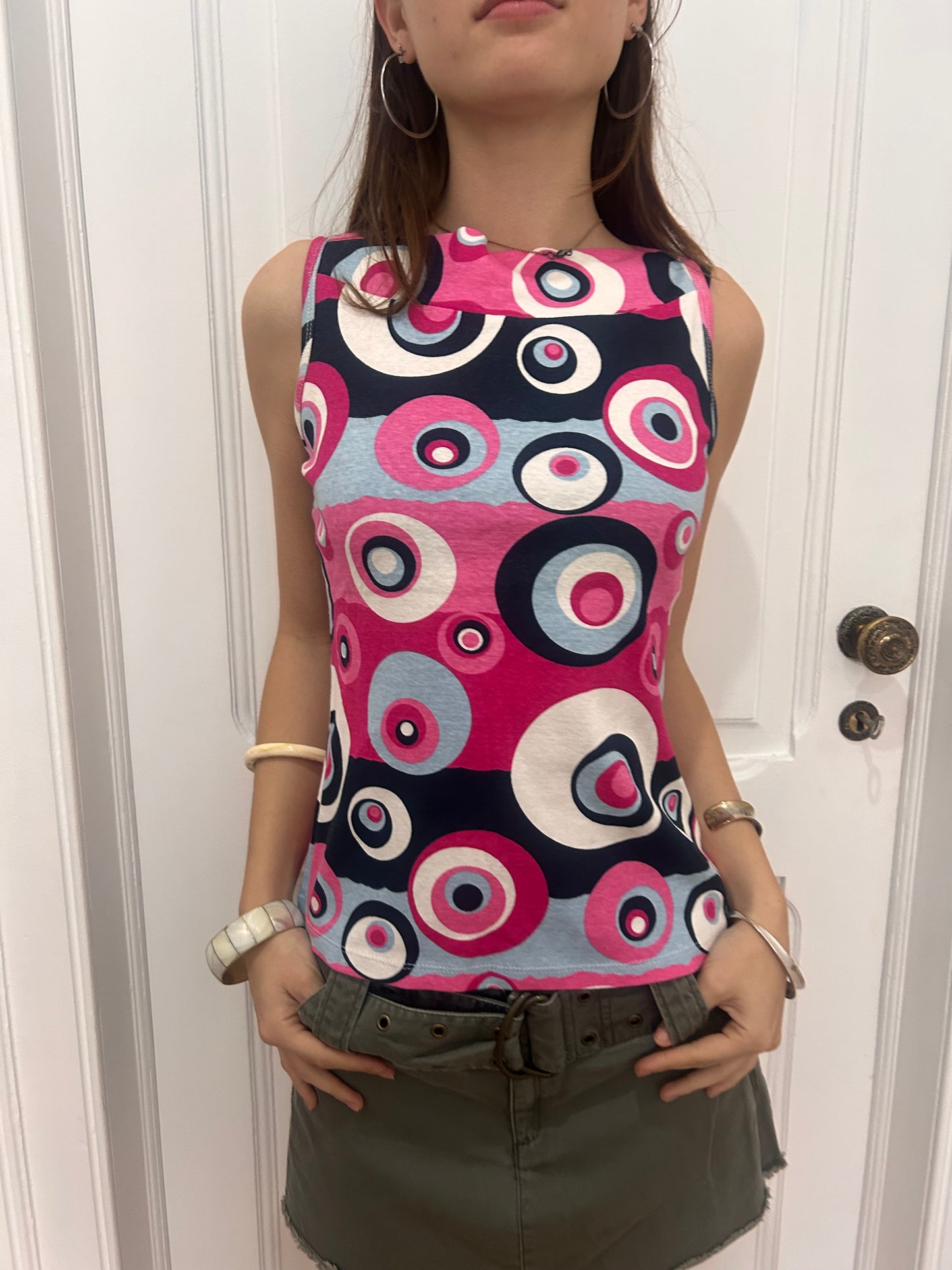 Adorable funky print 80s groovy style top size M