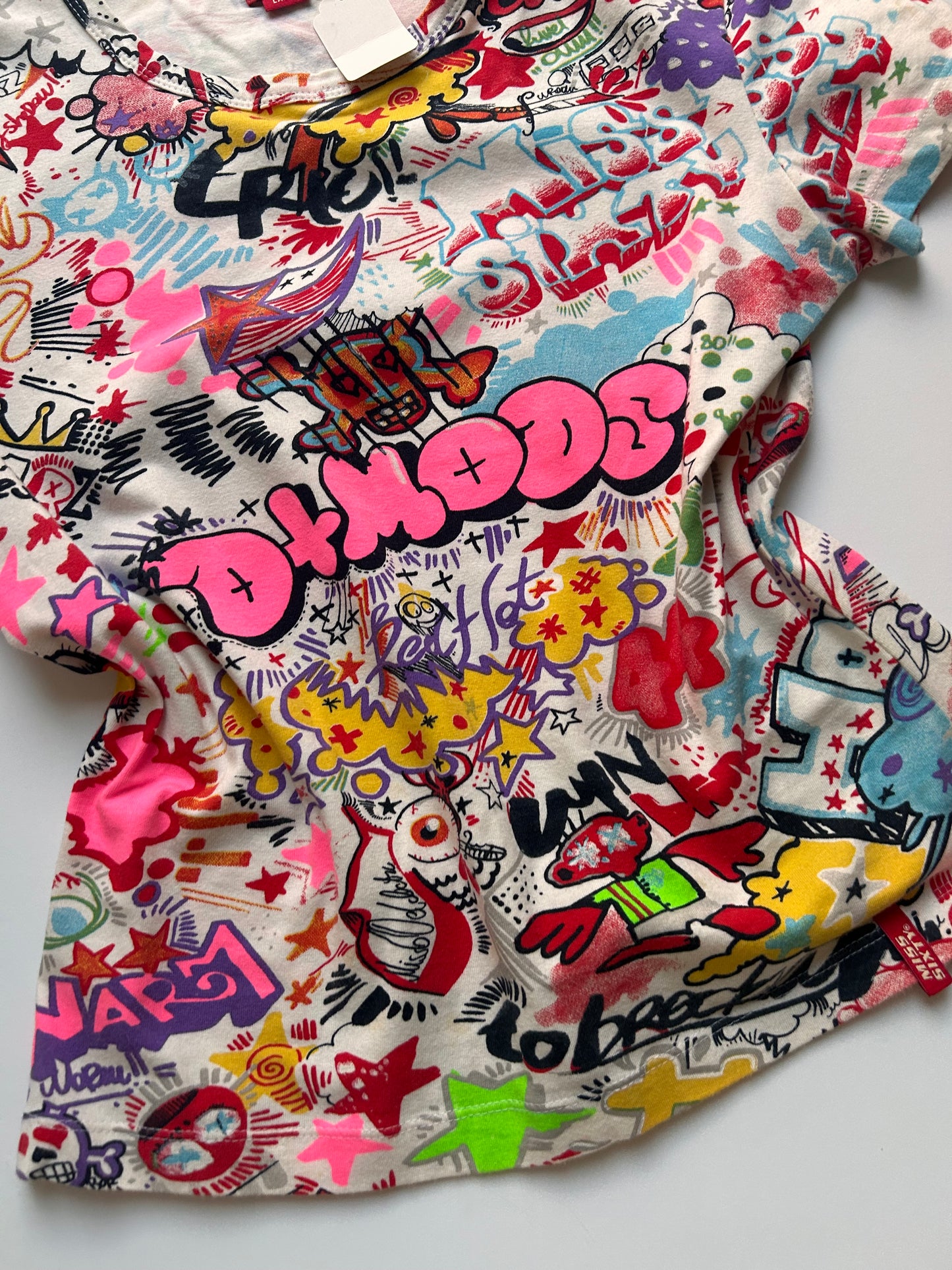 Graphic miss sixty iconic tshirt size L