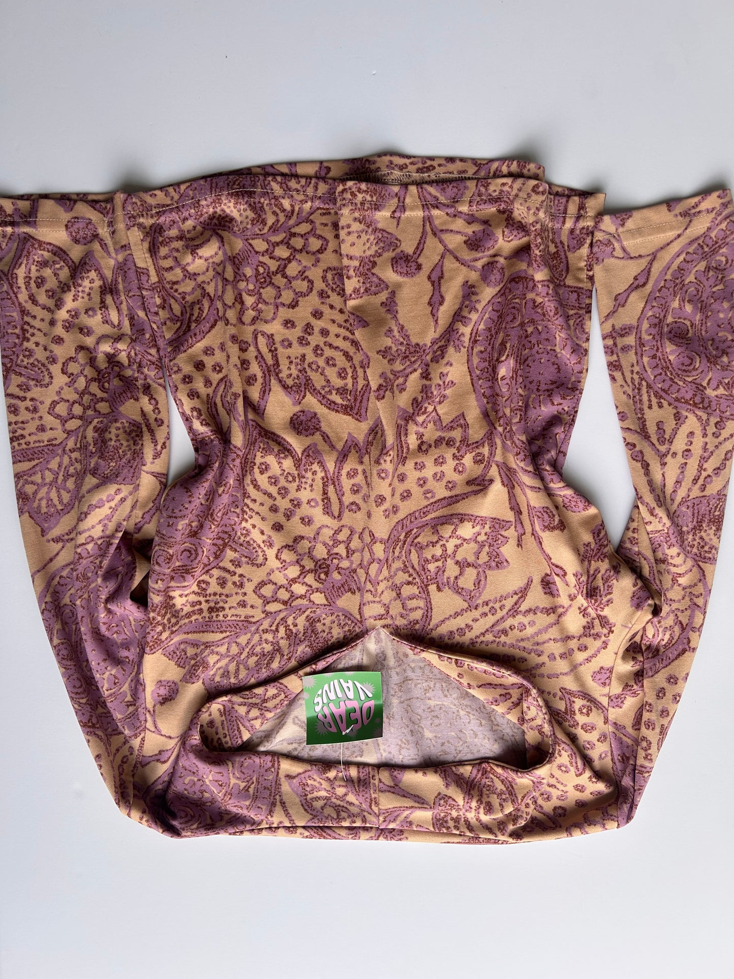 Adorable vintage long sleeve top size S