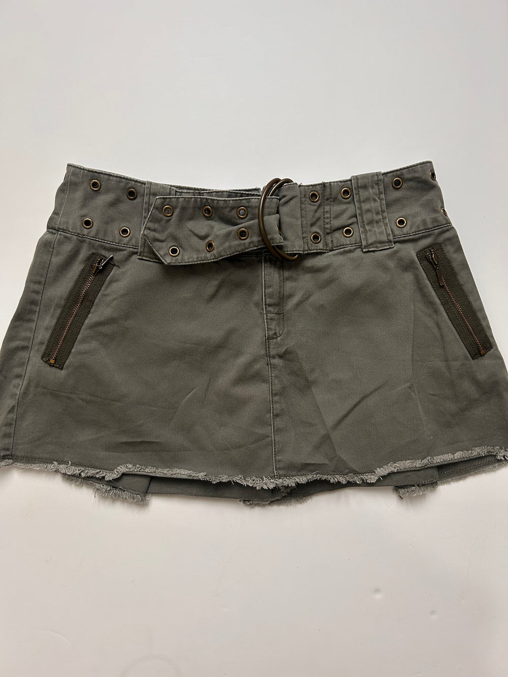 Perfect mini skirt with belt detail size 38