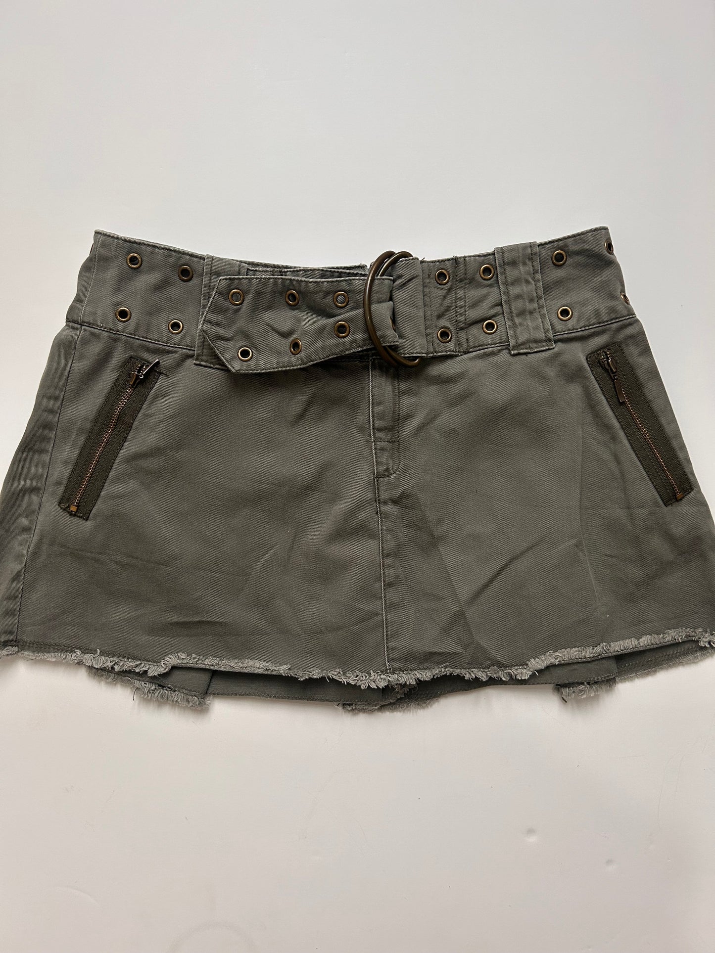 Perfect mini skirt with belt detail size 38