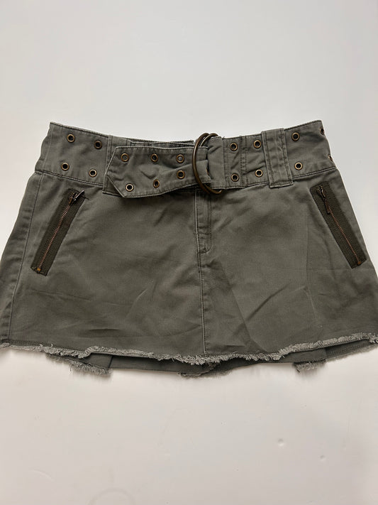 Perfect mini skirt with belt detail size 38