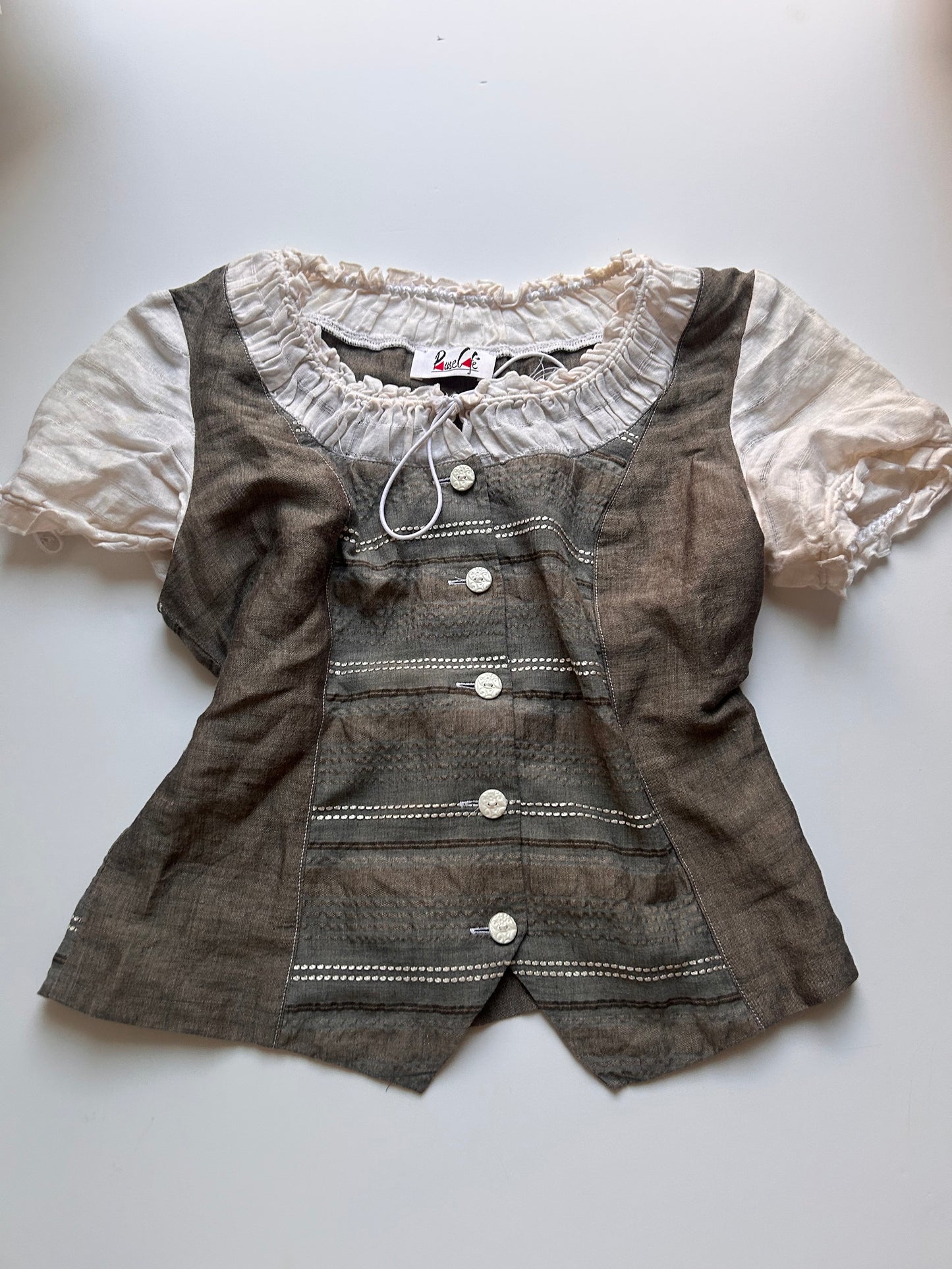 Adorable coquette tshirt size M