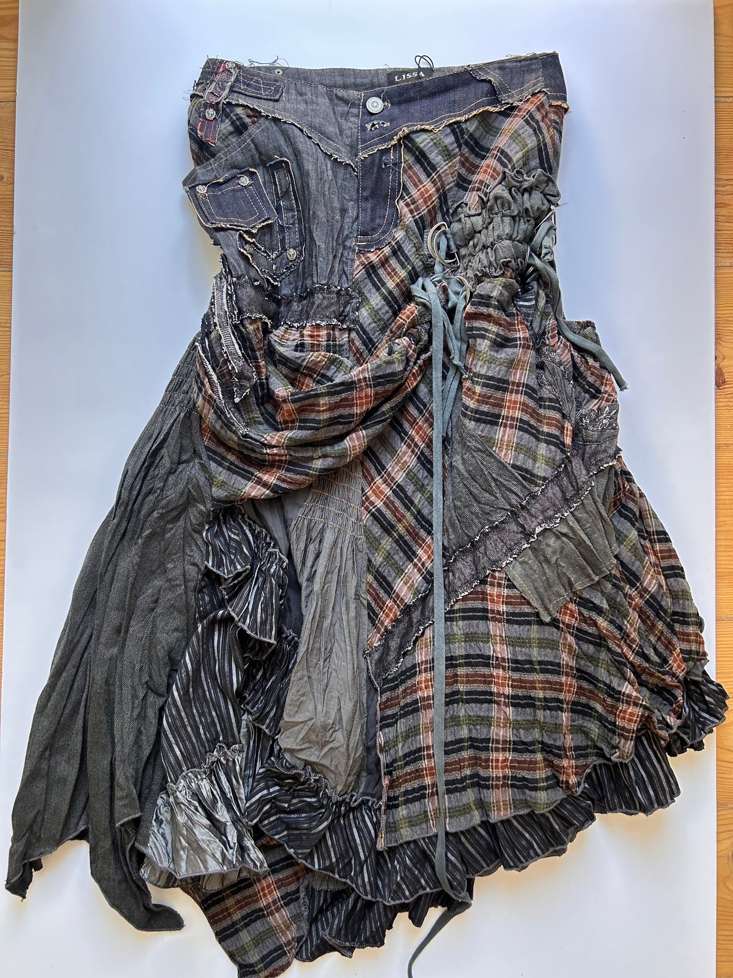 Iconic grunge maxi skirt size 38