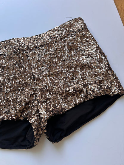 Adorable sequin mini shorts size 38