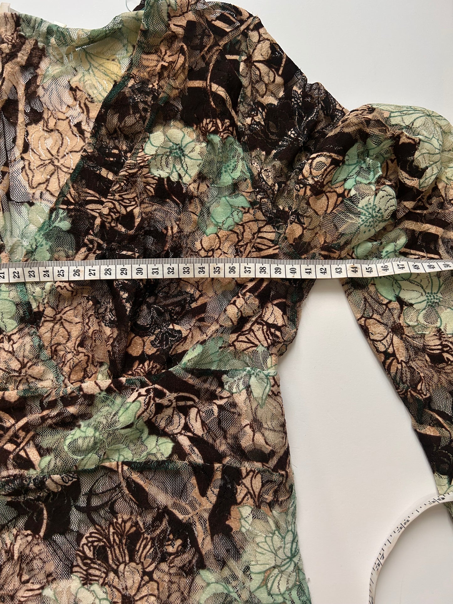 Adorable fairy sheer lace top size M/L