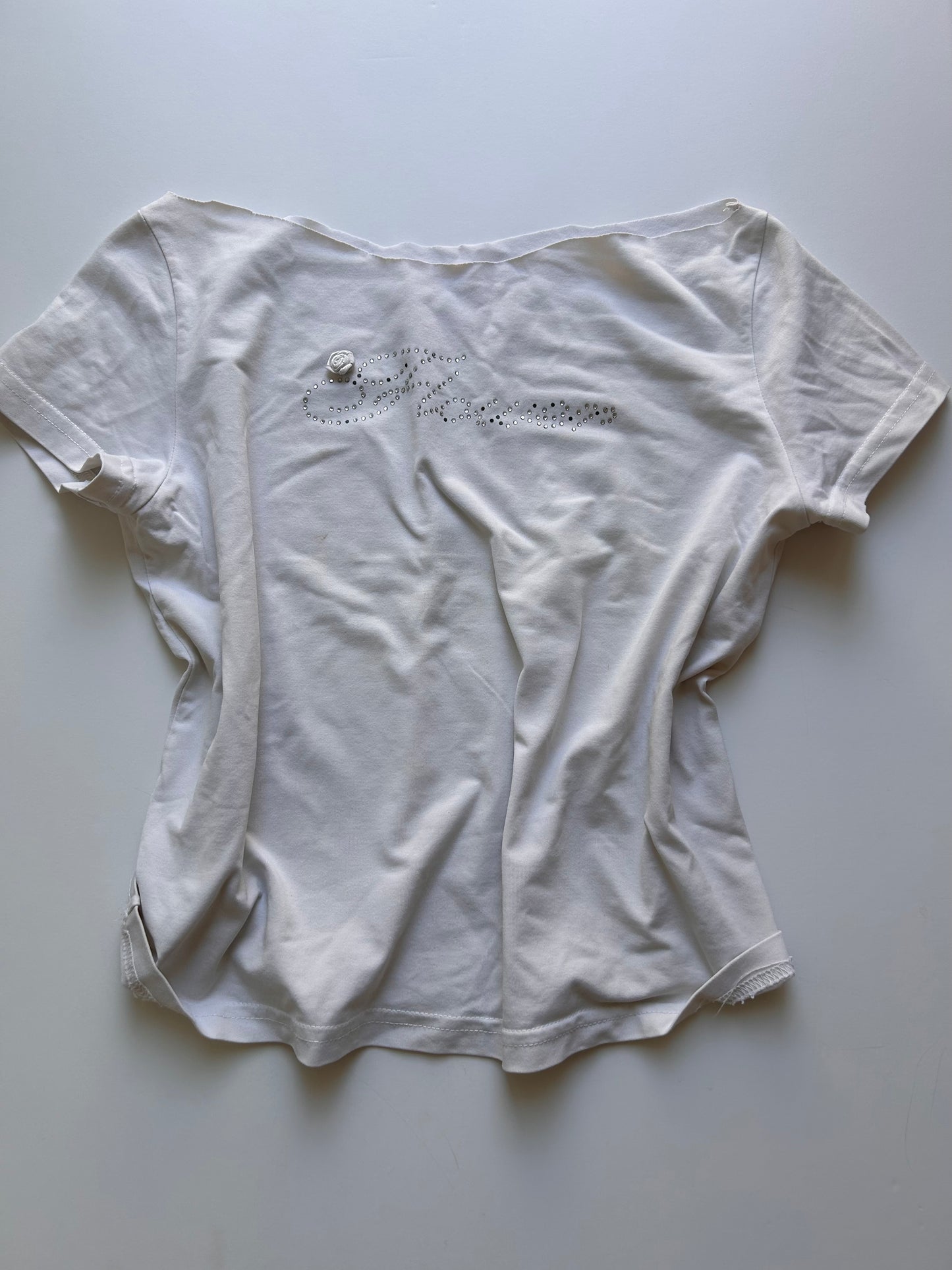 Adorable off the shoulder tshirt size XXS