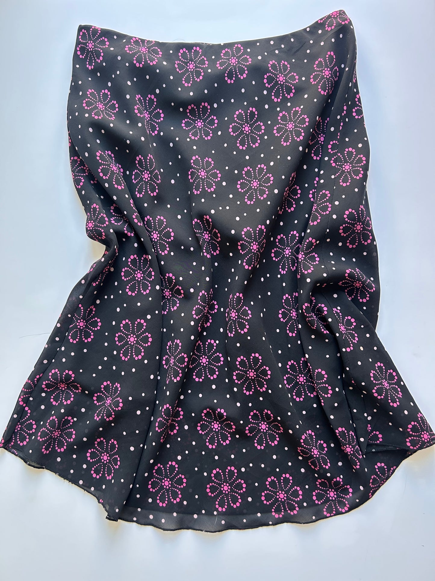 Cute midi skirt with flower detail size M