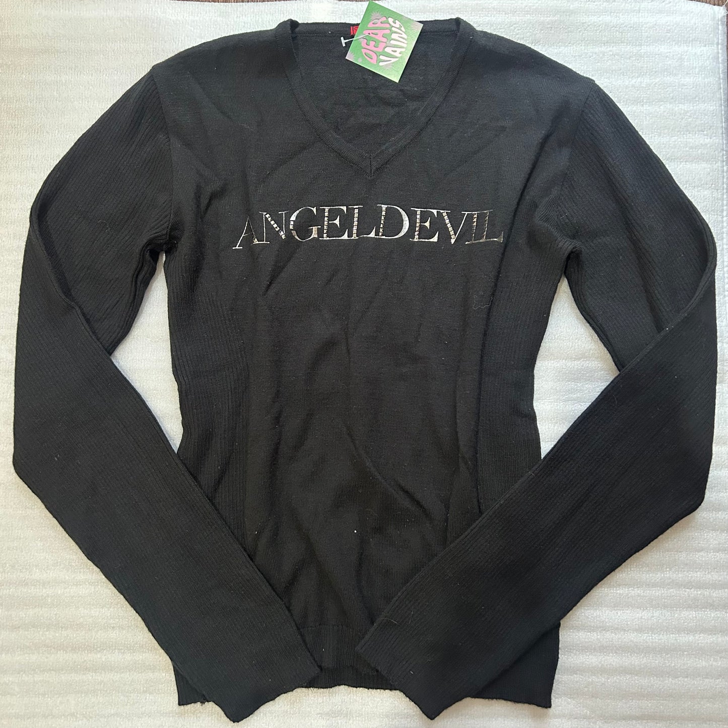 Adorable pull over top size L