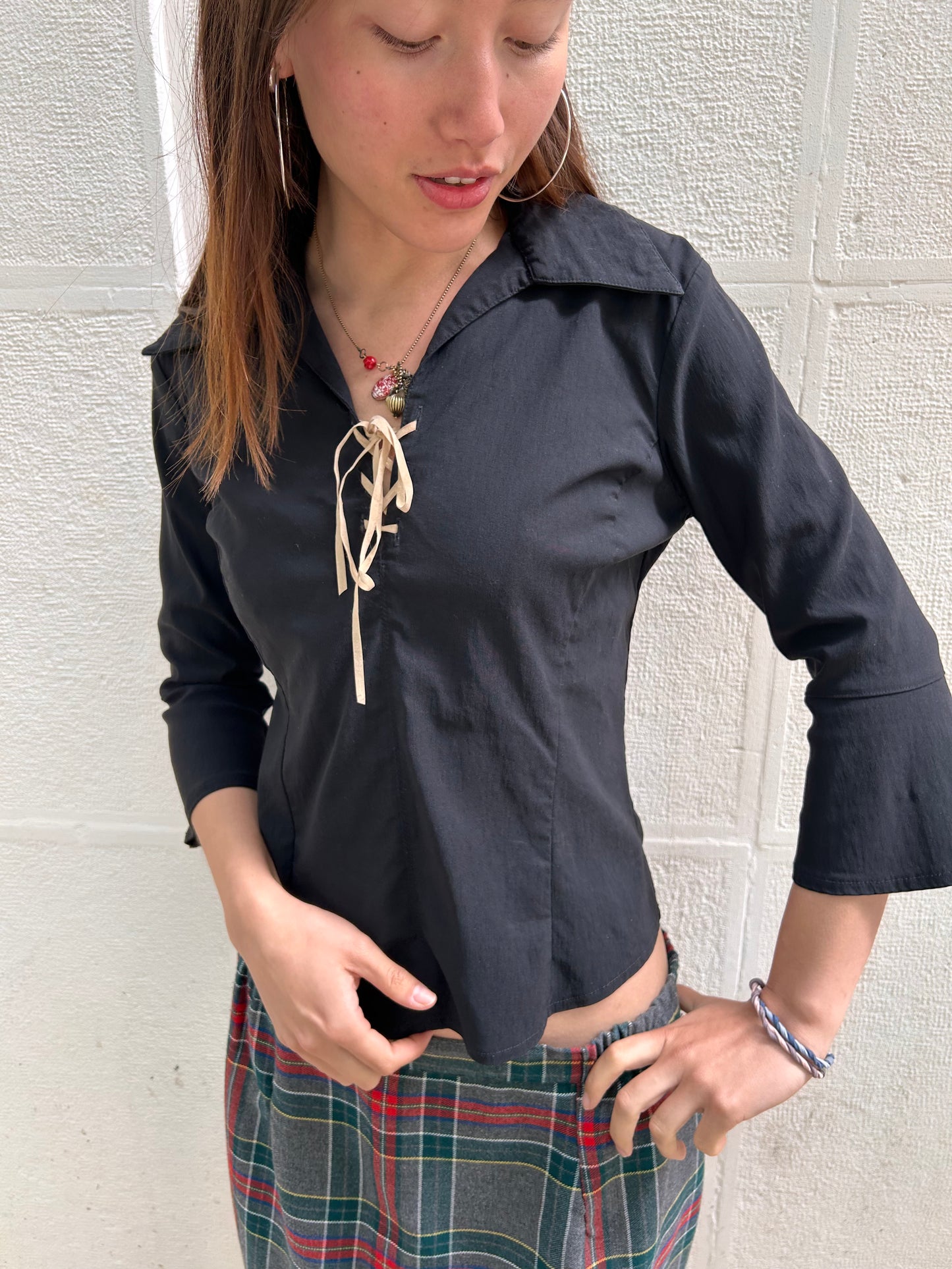 Adorable black blouse Size M