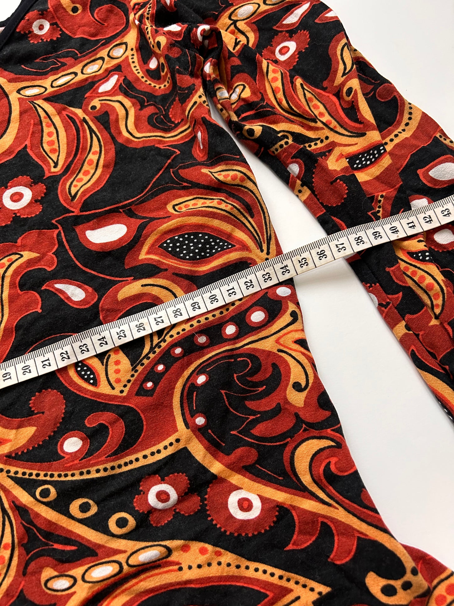 Iconic funky no shoulder top size S