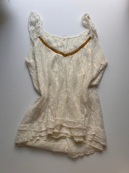 Cutest white lace with gold detail size M
