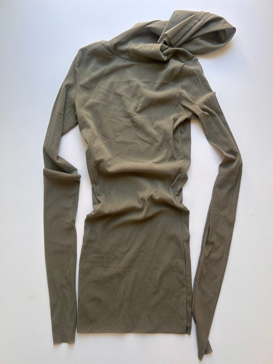 Adorable sheer top size S