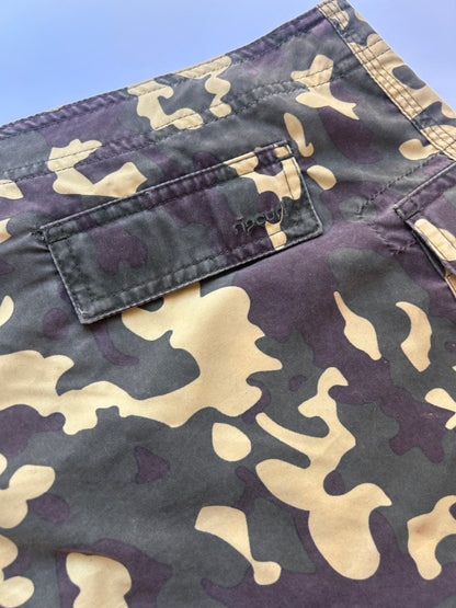 Mini Rip Curl Shorts size 38