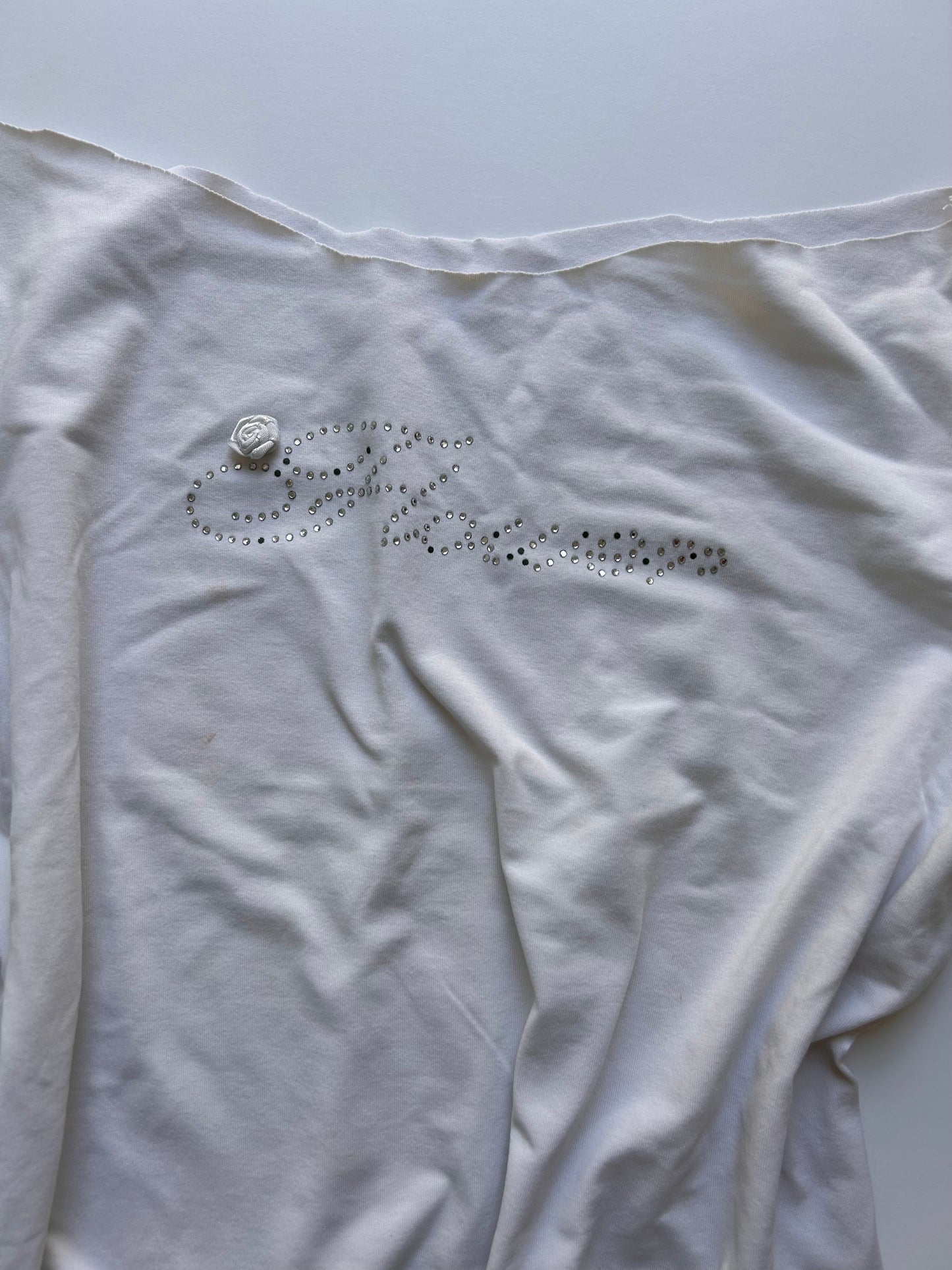 Adorable off the shoulder tshirt size XXS