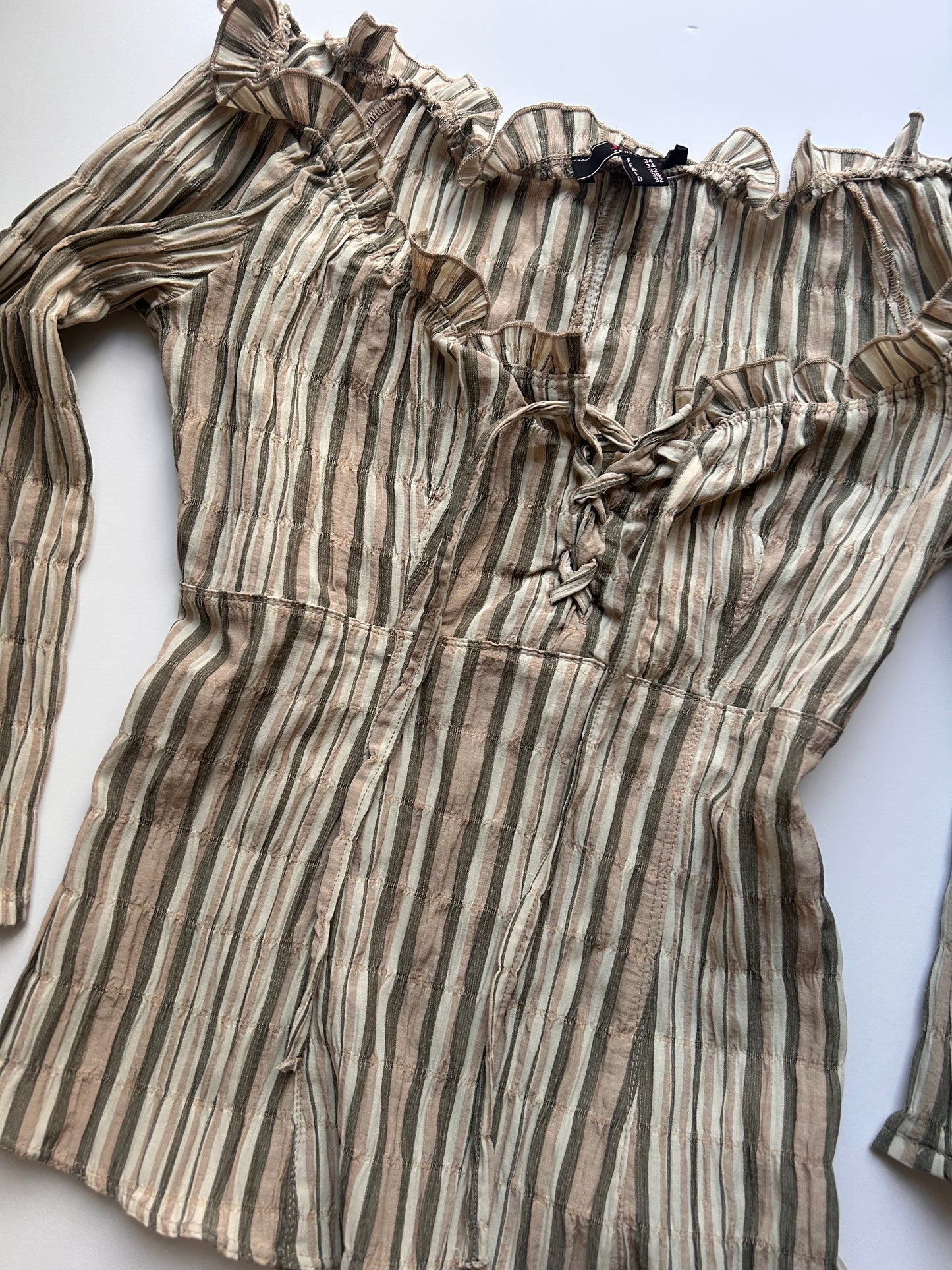 Iconic vintage milkmaker style coquette top size XXS