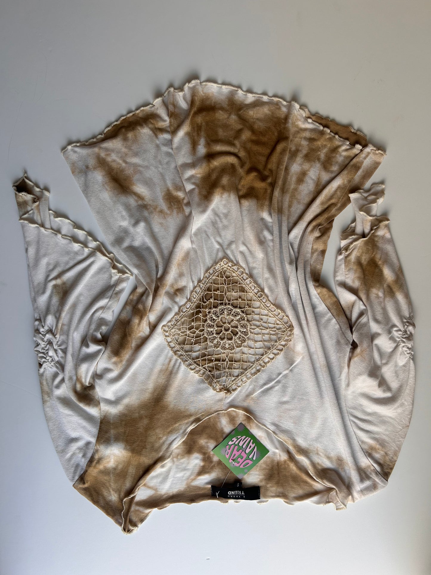 Adorable vintage tie dye top size M