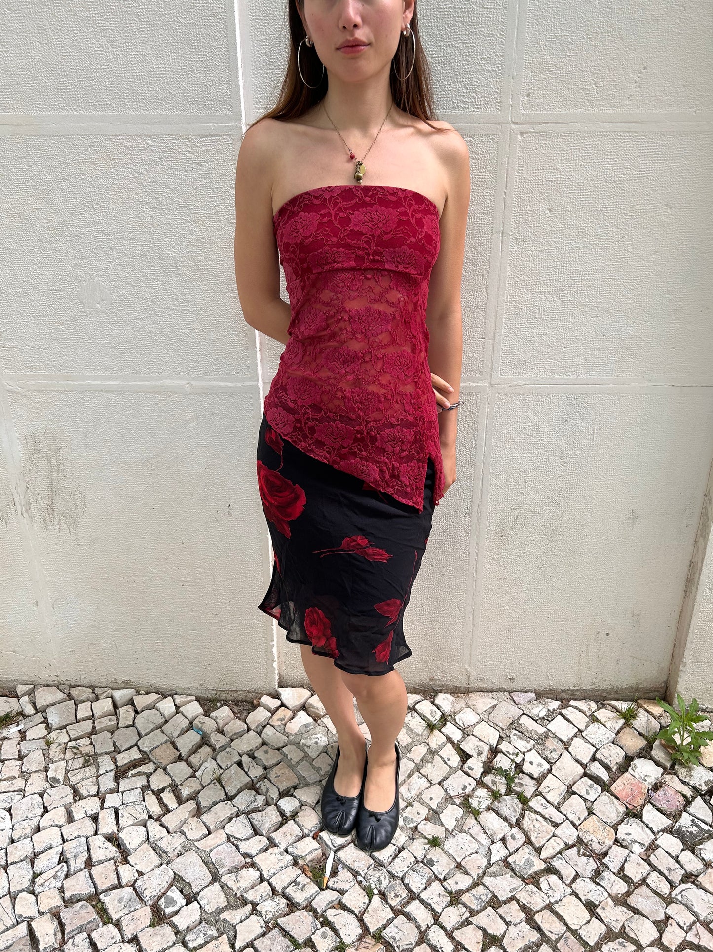 Adorable rose midi skirt size S