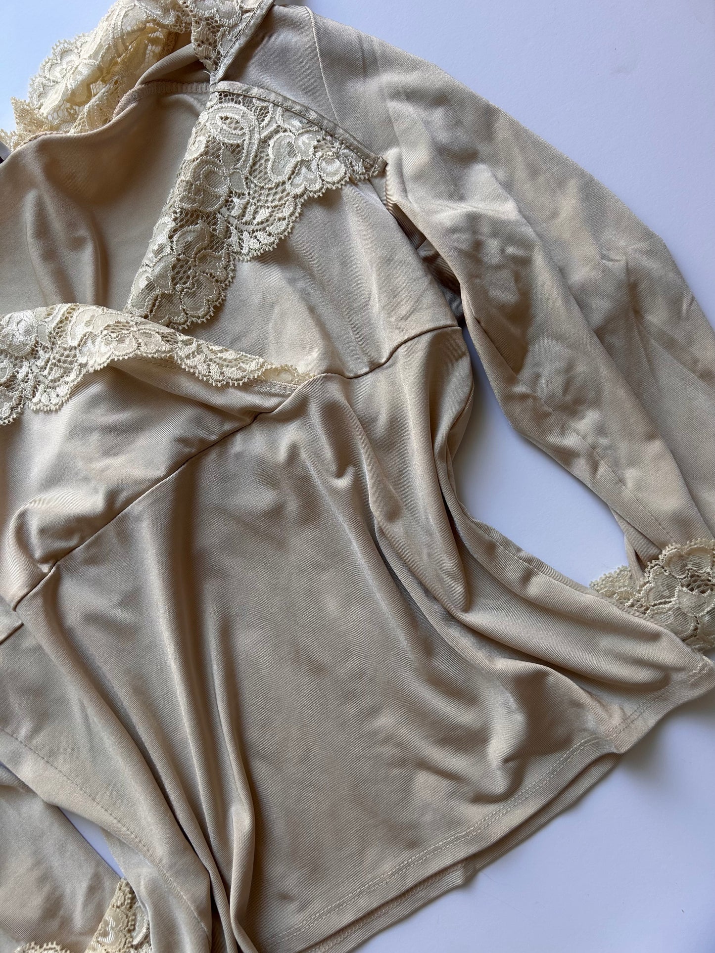 Adorable beige long sleeve top with lace detail size S