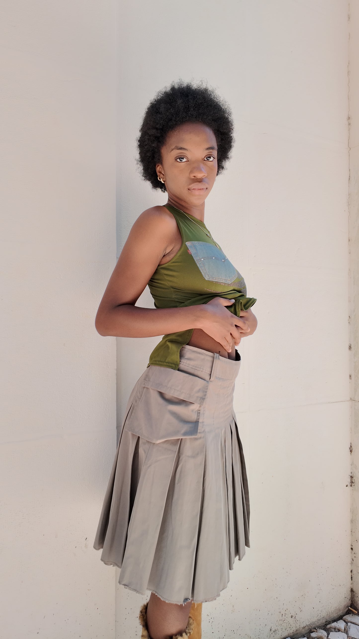 Pleaded midi skirt size 34