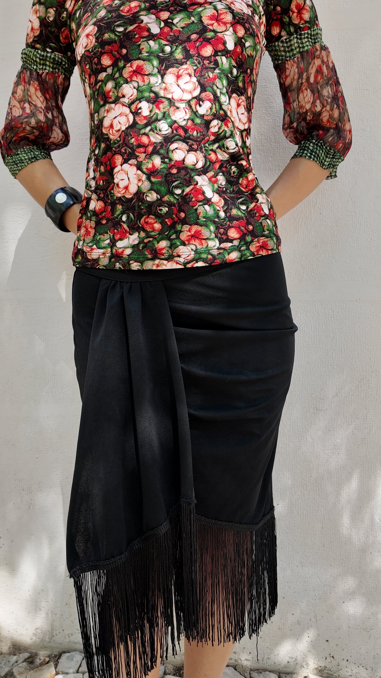 Black skirt with Fringed detail size S