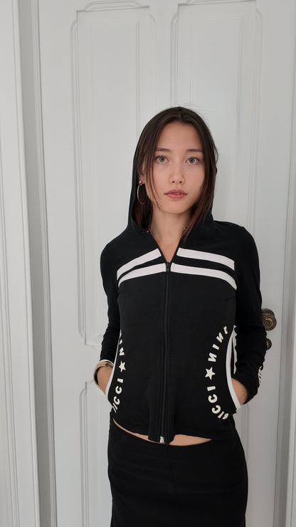 Adorable Y2K zip sweater size S