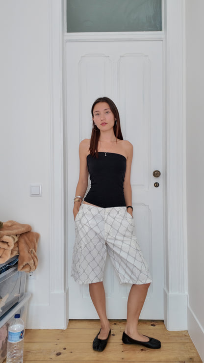 Iconic fence pattern jorts size 36