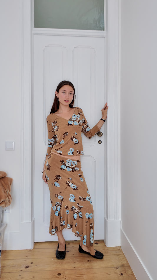 Adorable long sleeve and long skirt 90s vintage set size S