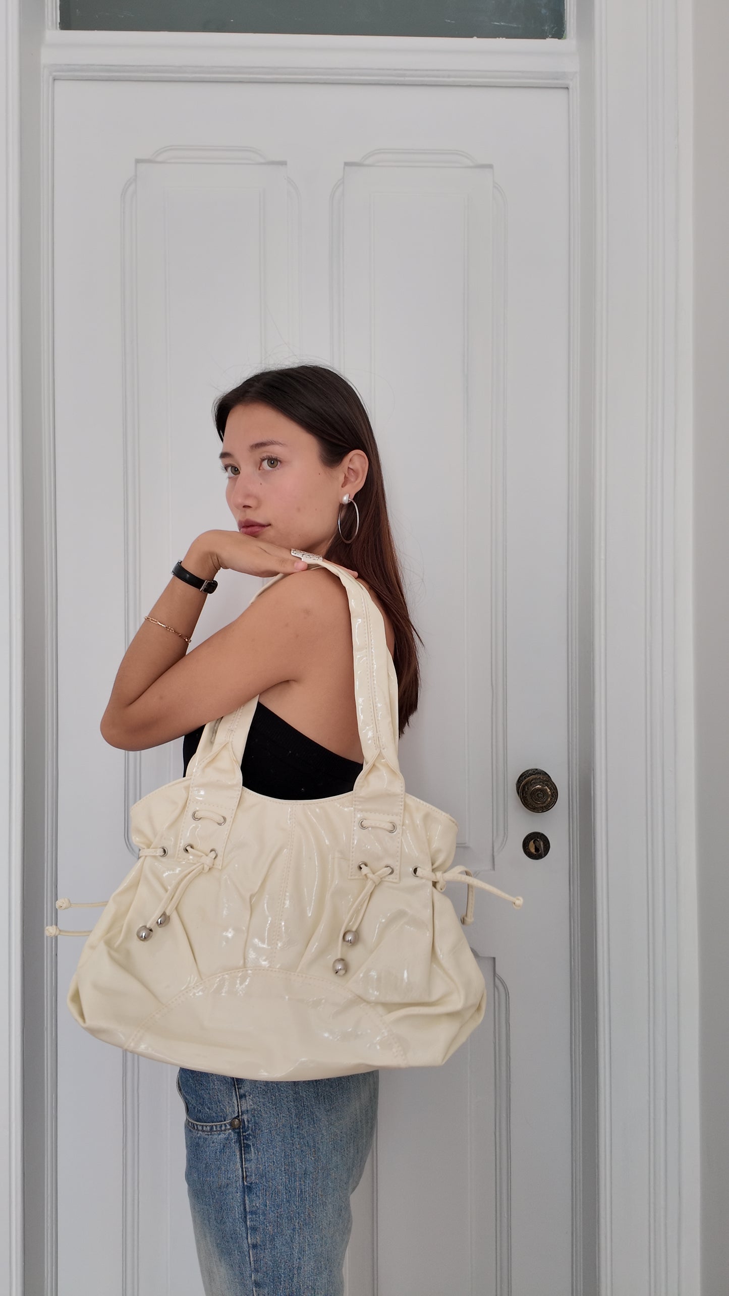 Beautiful old white medium medium bag deadstock