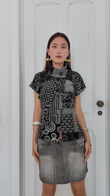 Cute 90s cardigan style top size M/L