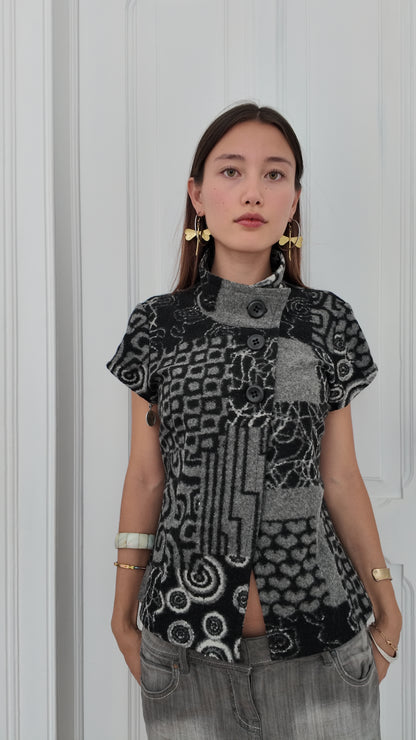 Cute 90s cardigan style top size M/L