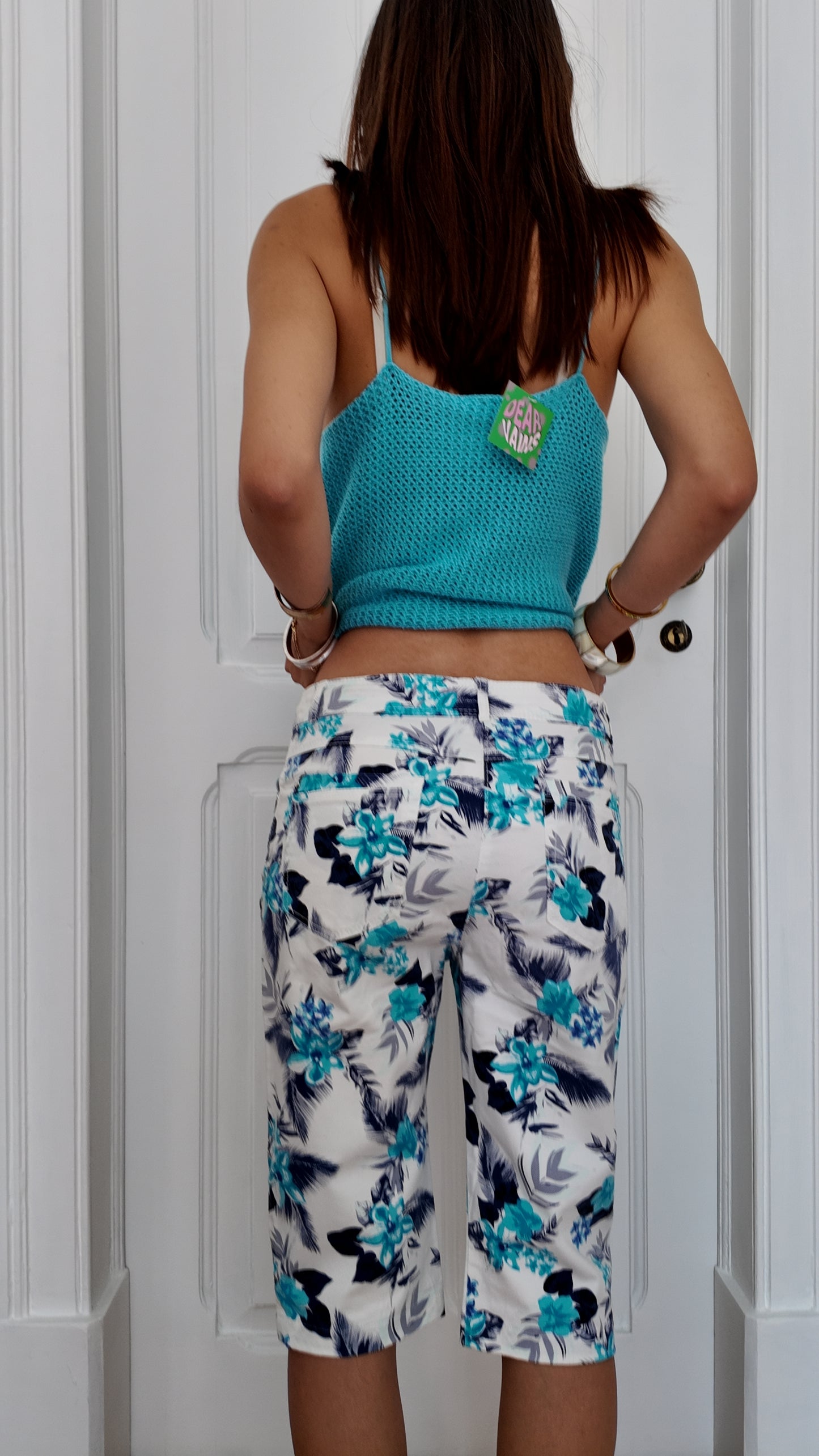 Adorable flower capri jeans size 36