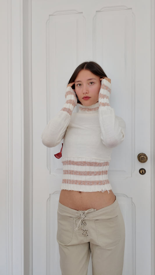 Adorable high nick deadstock top with stripe detail size S